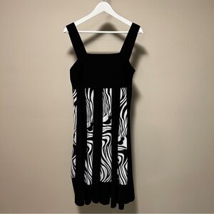 NWT Stretchy Black and White Papillion Thick Strapped Knee-Length Dress Size L